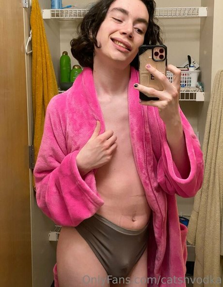 catsnvodka pornographic actress image