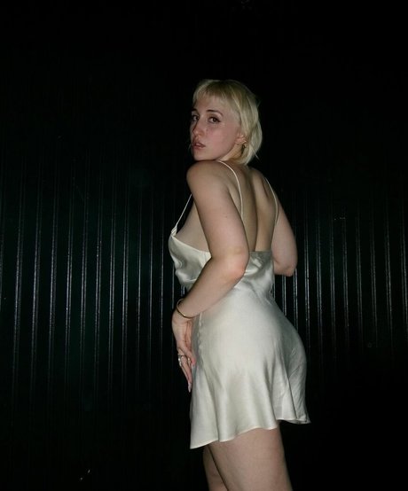 Harley Quinn Smith porn star img