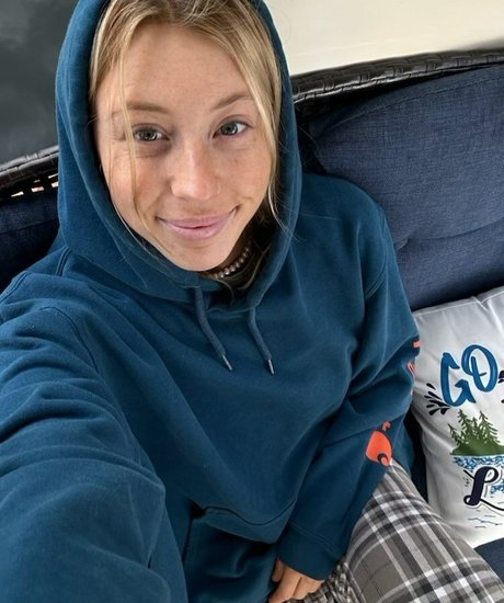 lolcaughtureye art star photo