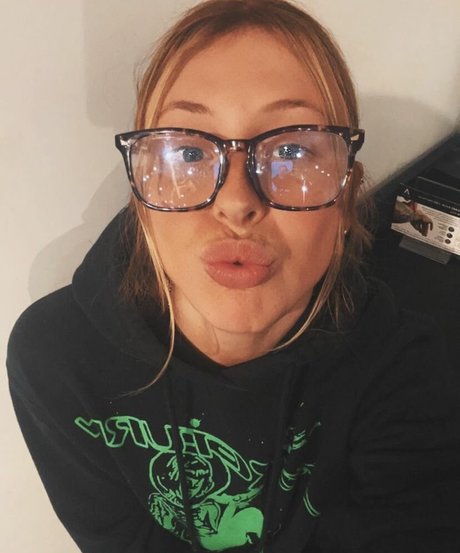 lolcaughtureye art model photos