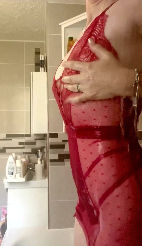 Natalie Hanby pretty model picture