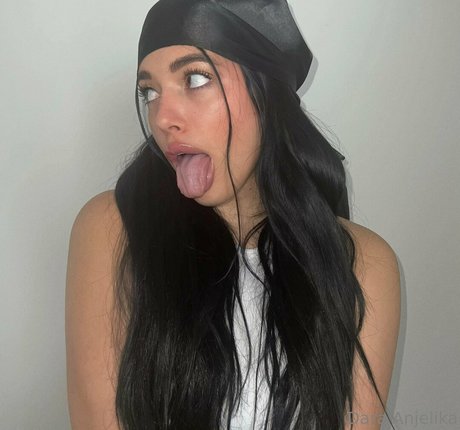 Daraanjelika free pornstar pics