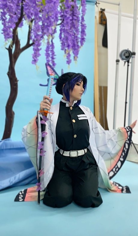 Akemi101xoxo model naked photo