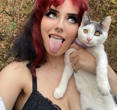 serendipitoussav pornstar beautiful img