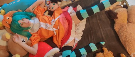 Comfy fans sexy actress image