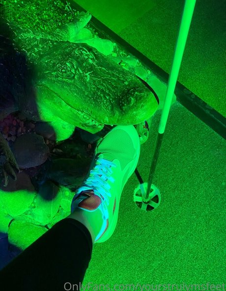 yourstrulymsfeet sex pornstar img
