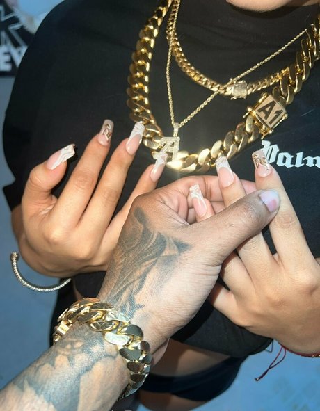 badlilshego pretty star pictures