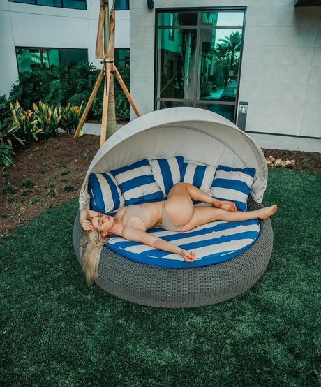 Miranda Cohen model nudes pics