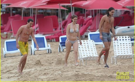 Alice Eve model nude gallery