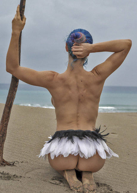 Tunaapari model hd picture