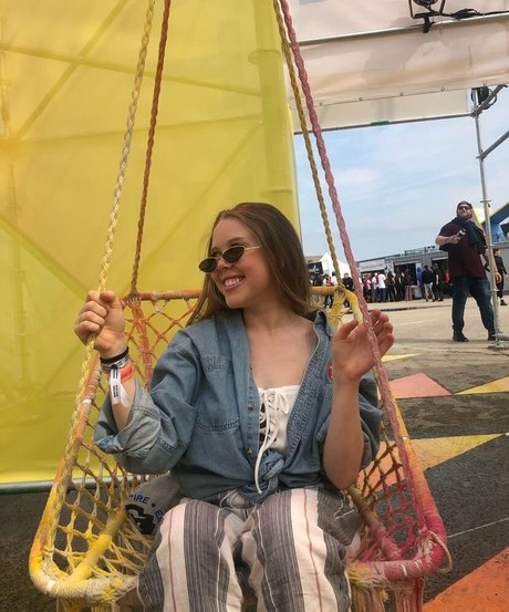 Emily Kyte star free pictures