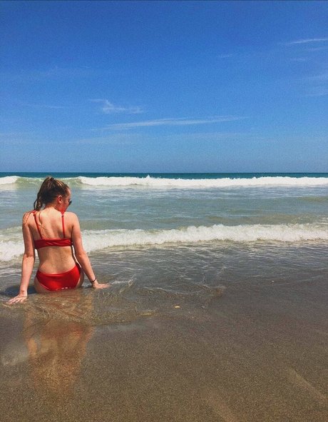 Emily Kyte model sex images