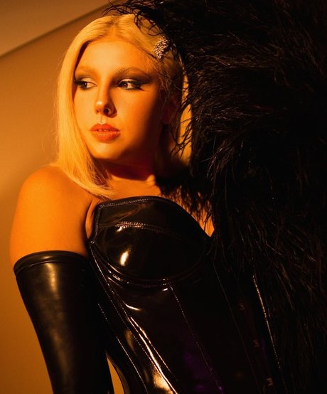 CamilotaXP high quality pornstar pictures