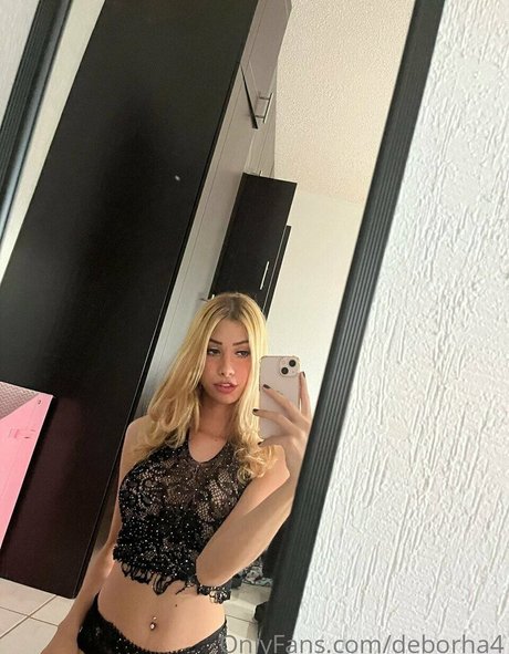 Deborha Zugueidy naked model photos