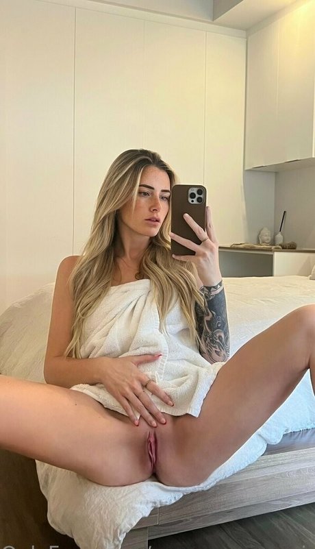 Vanessa Cosi hd pornstar img