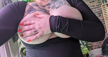 finchgallows model xxx pic