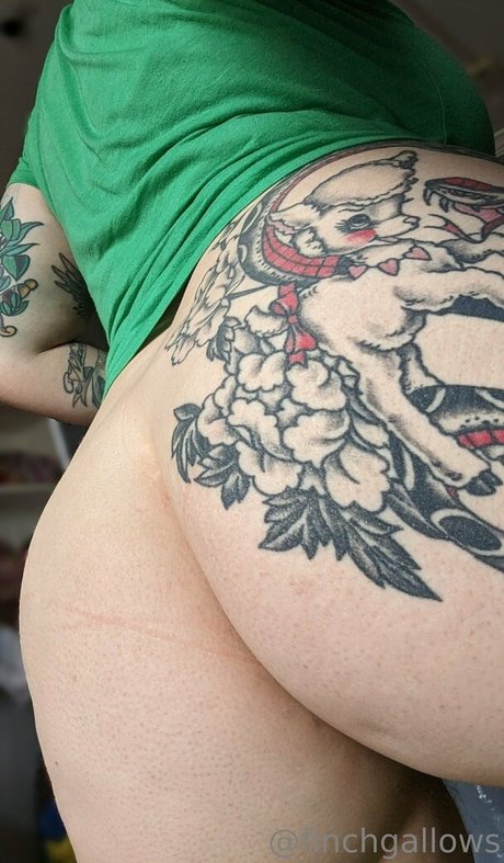 finchgallows nudes model pic