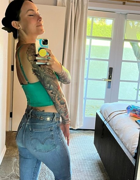 pottymouth h model pornographic pictures