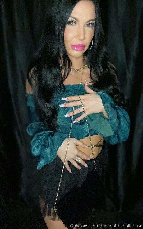 queenofthedollhouse beautiful model pictures