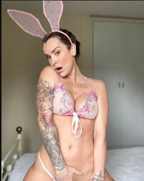 Lainey Griffin star top gallery