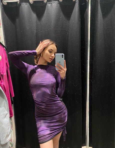 vertuta nice model img