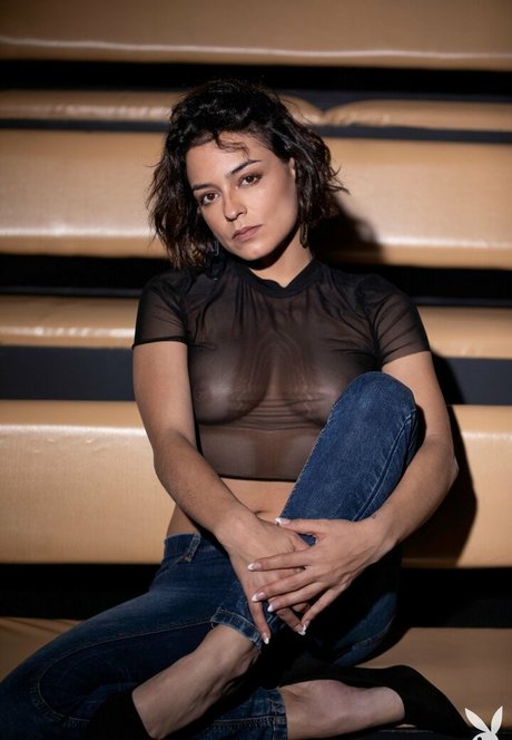 Joy Lamore model pretty image