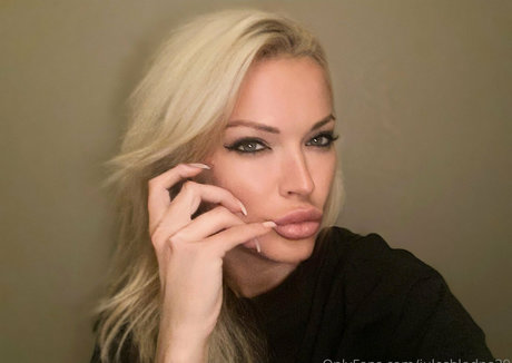 Julesblodna39 star sex pics