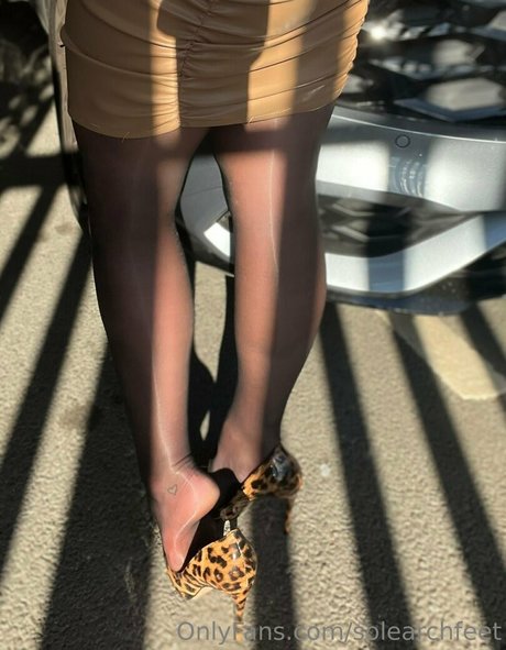 solearchfeet nude star pic