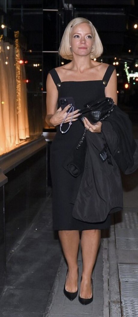 Lily Allen pornstar hd photo