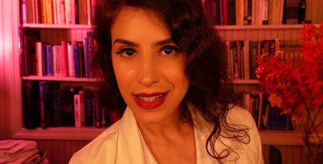 Irma La Dulce ASMR model adult images