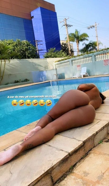 Caiala Tavares model hd images