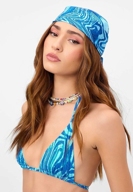 Bianca Finch beautiful actress photos