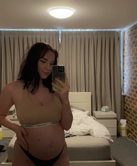 hayleypeckover model exclusive photos