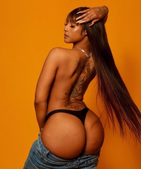 sucking cock onlyfans pornographic photo