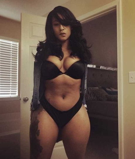 Mizz Twerksum nice pornstar img