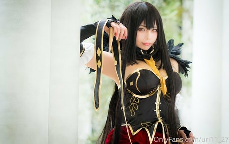 Uri11 27 pornstar top photo