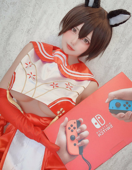 Uri11 27 porn star photo