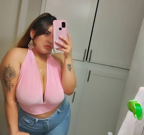 Wendymilkies model naked pics