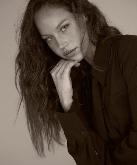 Olivia Mathers top actress gallery