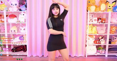 monamisa model adult photo