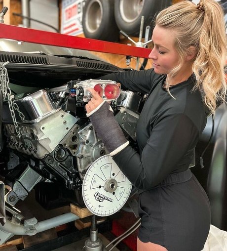 Britney Automotive nude model photo