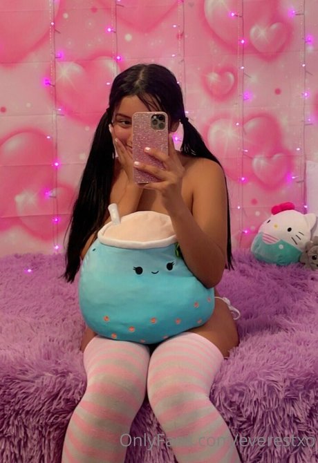 everestxo model nude galleries