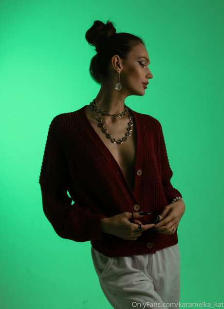 karamelka kat high quality star pic