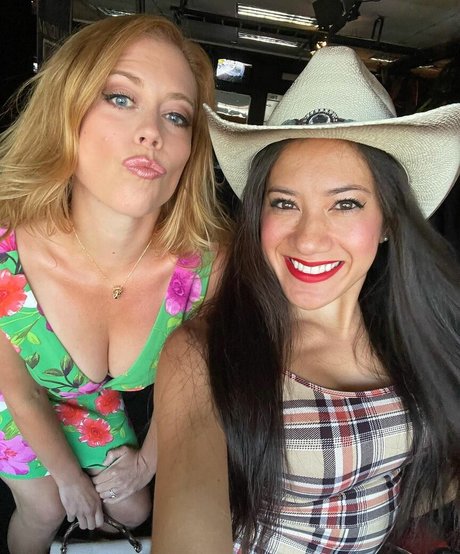 Chrissie Mayr xxx actress photo