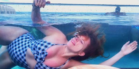 Chrissie Mayr model free gallery