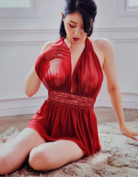 Woohyeon pornstar sexy pictures