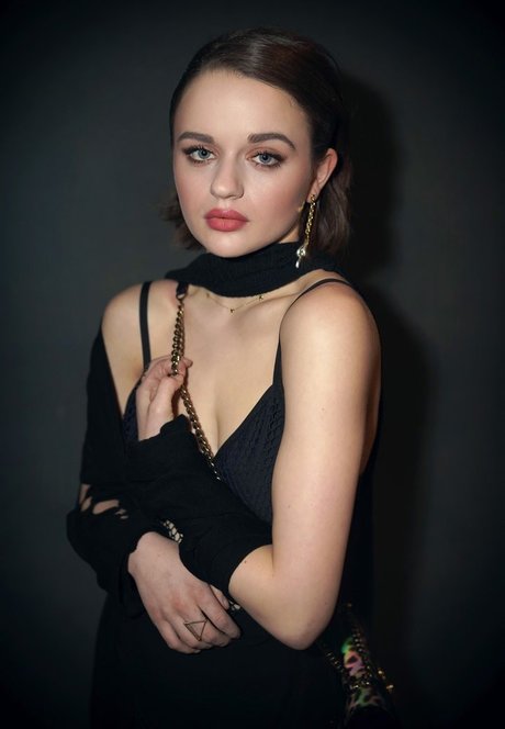 Joey King pornstar art photos