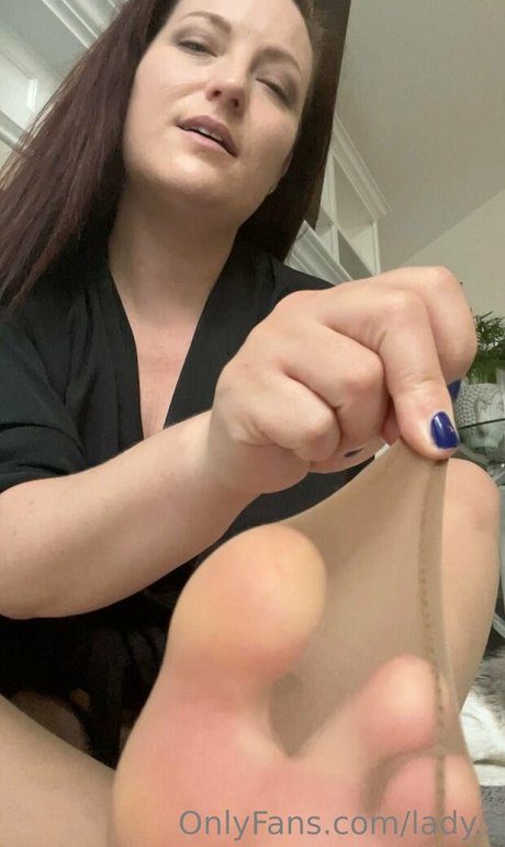 lady s perfect pornstar pics