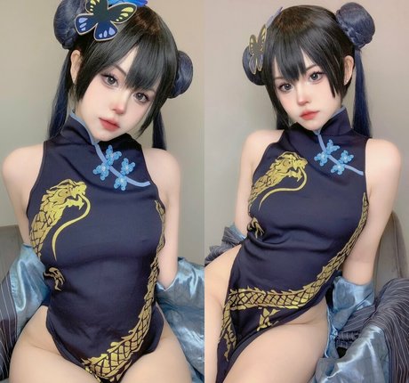 Annie Leonhardt star erotic photos