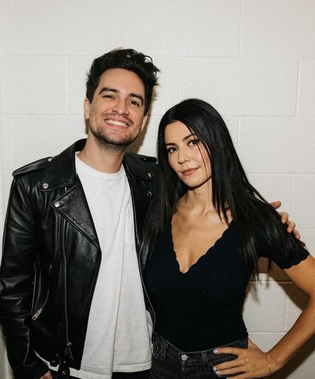 Marina Diamandis model photo